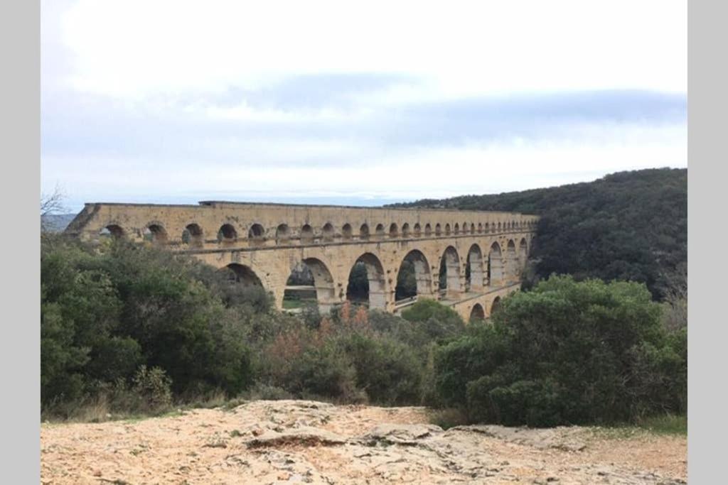 Maison Familiale A Nîmes Exteriér fotografie