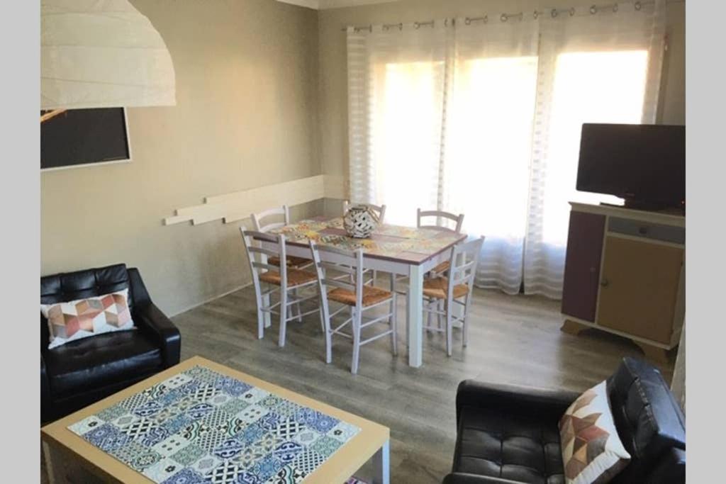 Maison Familiale A Nîmes Exteriér fotografie