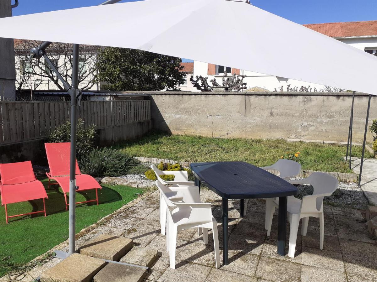 Maison Familiale A Nîmes Exteriér fotografie